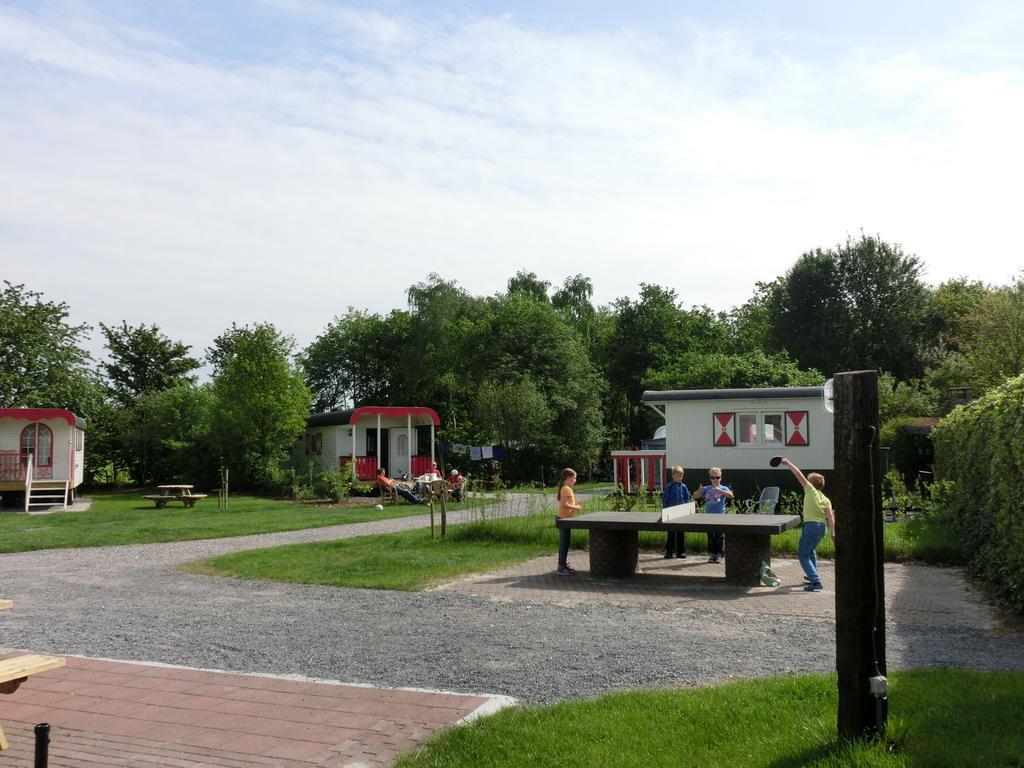 Pipowagen Camping Puur Genieten Bed & Breakfast Someren Exterior photo